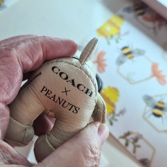 Coach X Peanuts Snoopy Bag Charm - Picture 2 of 7